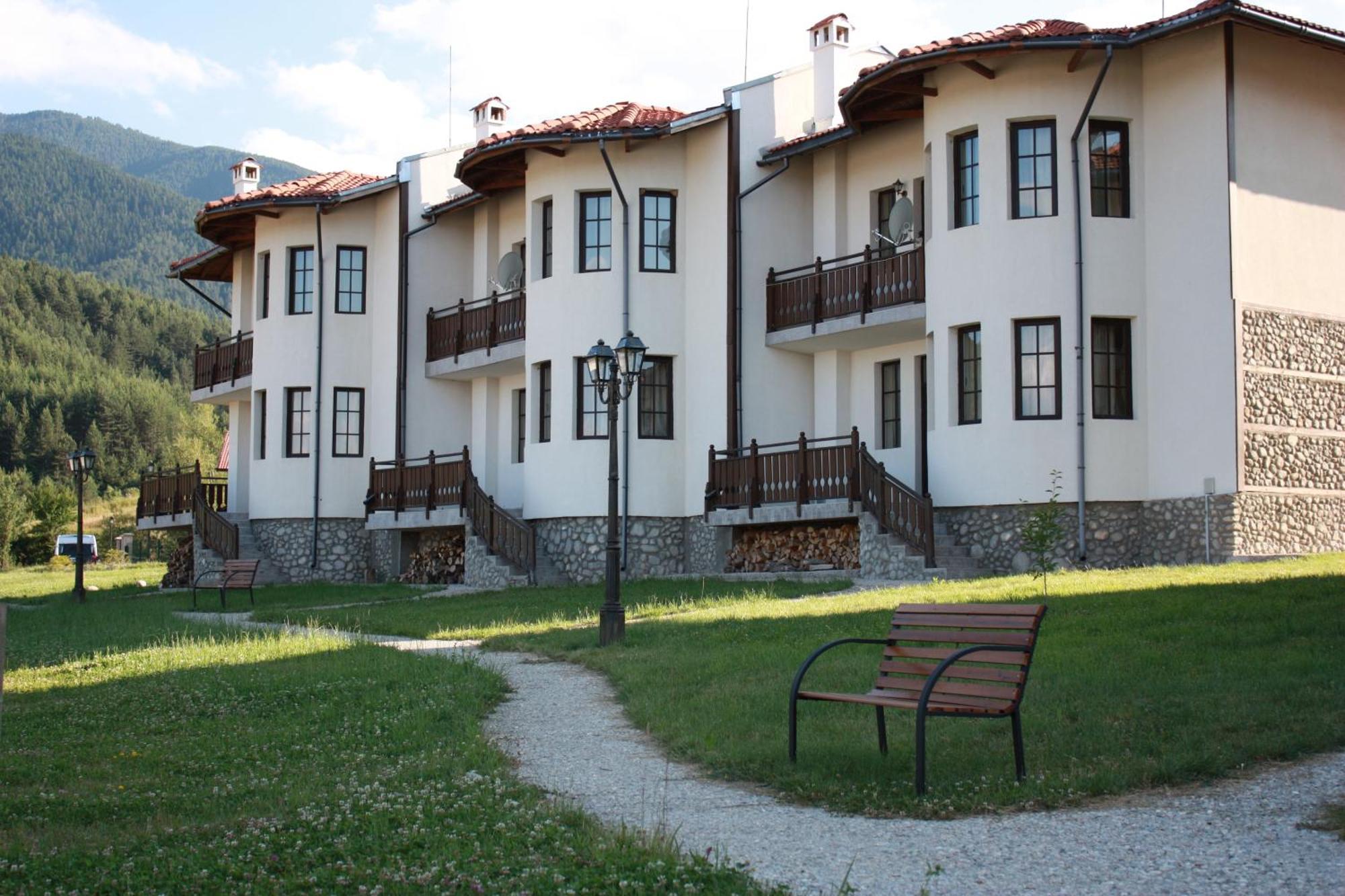 Pinerose Resort Bansko Exterior photo